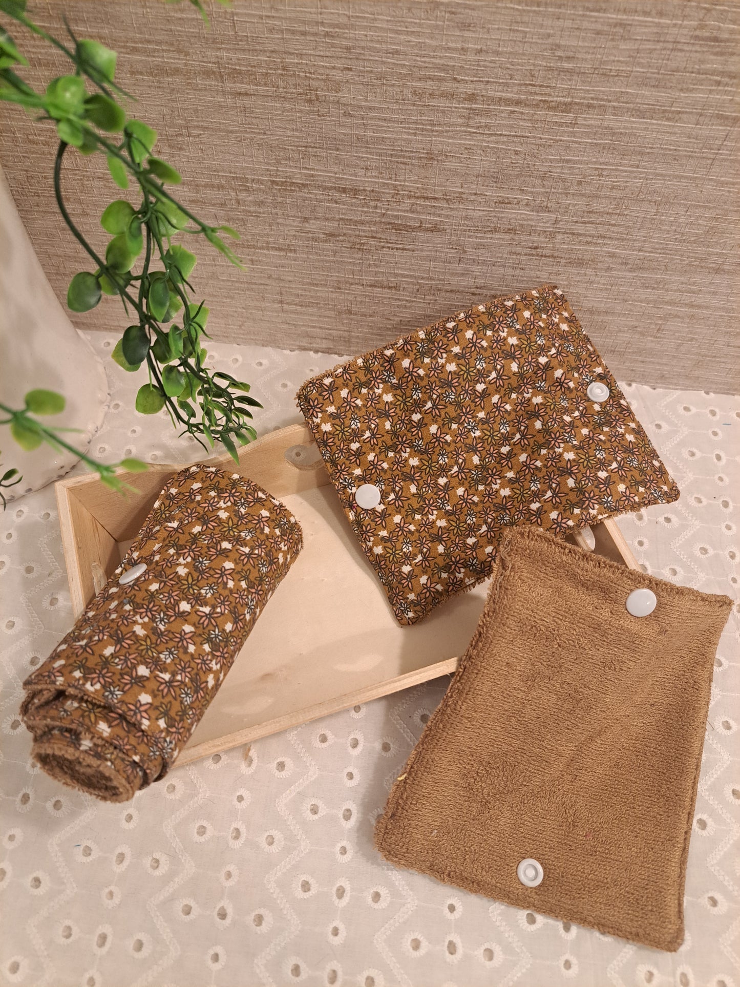 Rouleau Papier Toilette Lavable "Maroon" (12 feuilles)